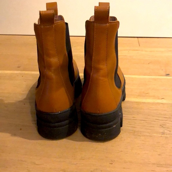 Chunky Chelsea Boot - Picture 4 of 4
